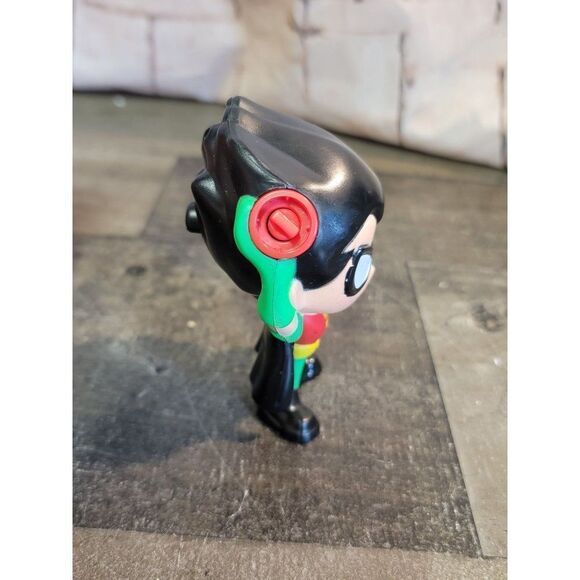 2010 Robin Teen Titans DC Comics McDonald's toy figure - Picture 3 of 5